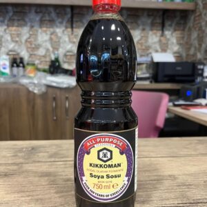 Kikkoman Doğal Olarak Fermente Soya Sosu Mor Seri 750 ml – Klasik Japon Umami Çeşnisi